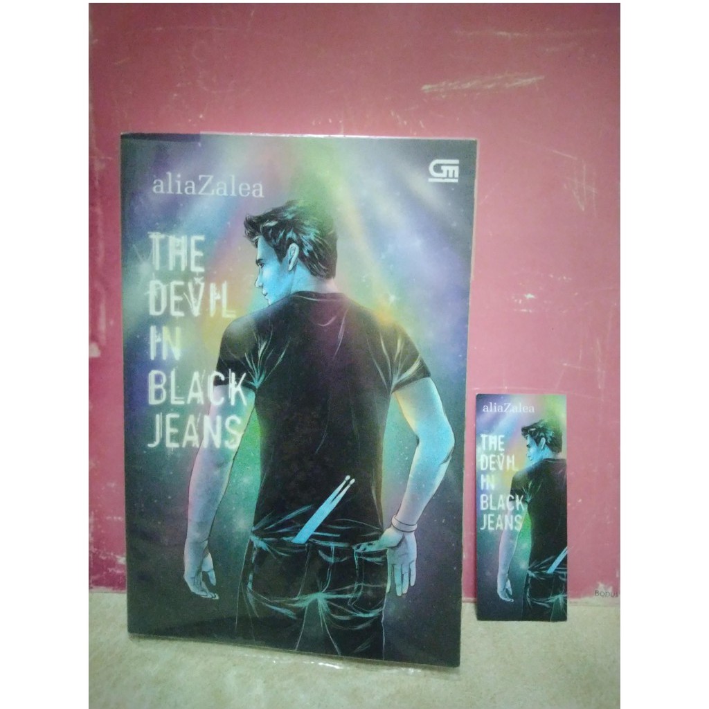 [Metropop] The Devil In Black Jeans - aliaZaela + TTD Alia