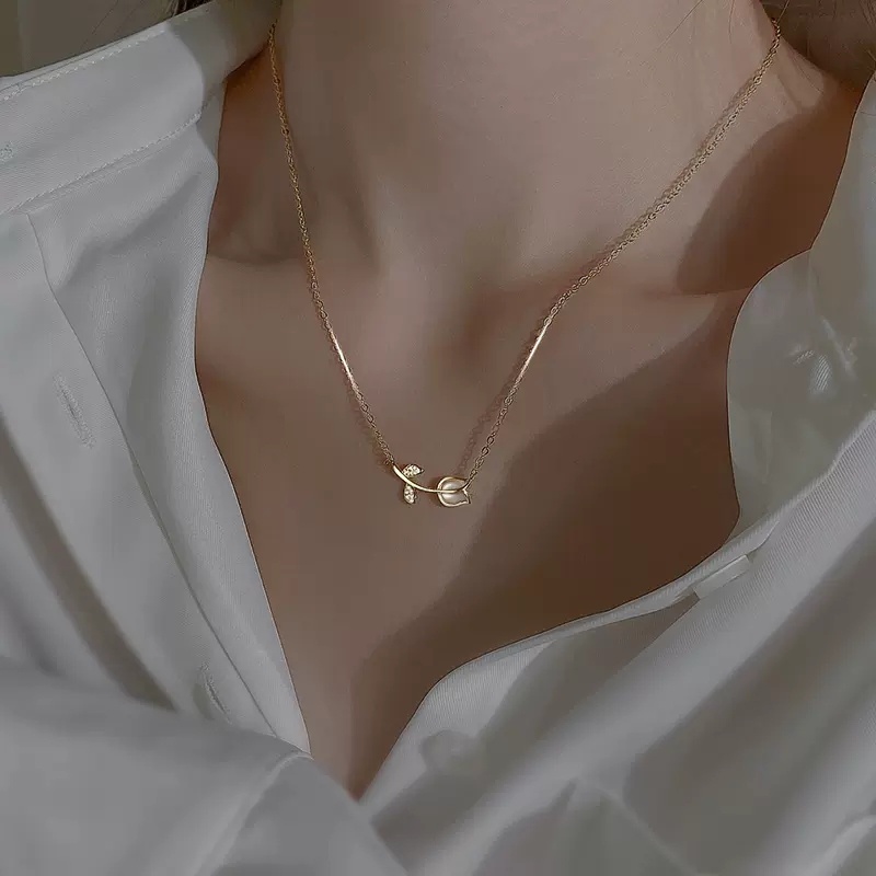 Kalung Rantai Pendek Liontin Bunga Tulip Batu Opal Mata Kucing Gaya Korea Untuk Wanita
