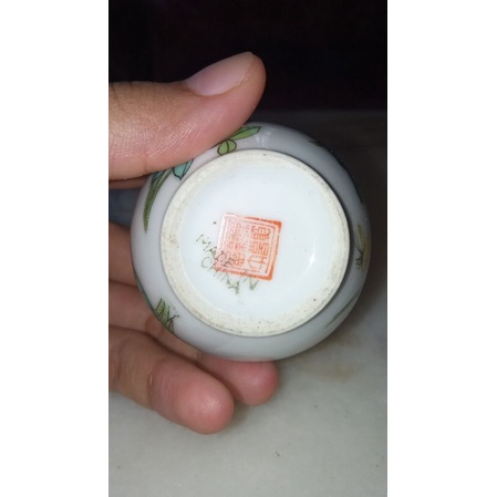 Vas bunga keramik China kuno (Guci kuno)