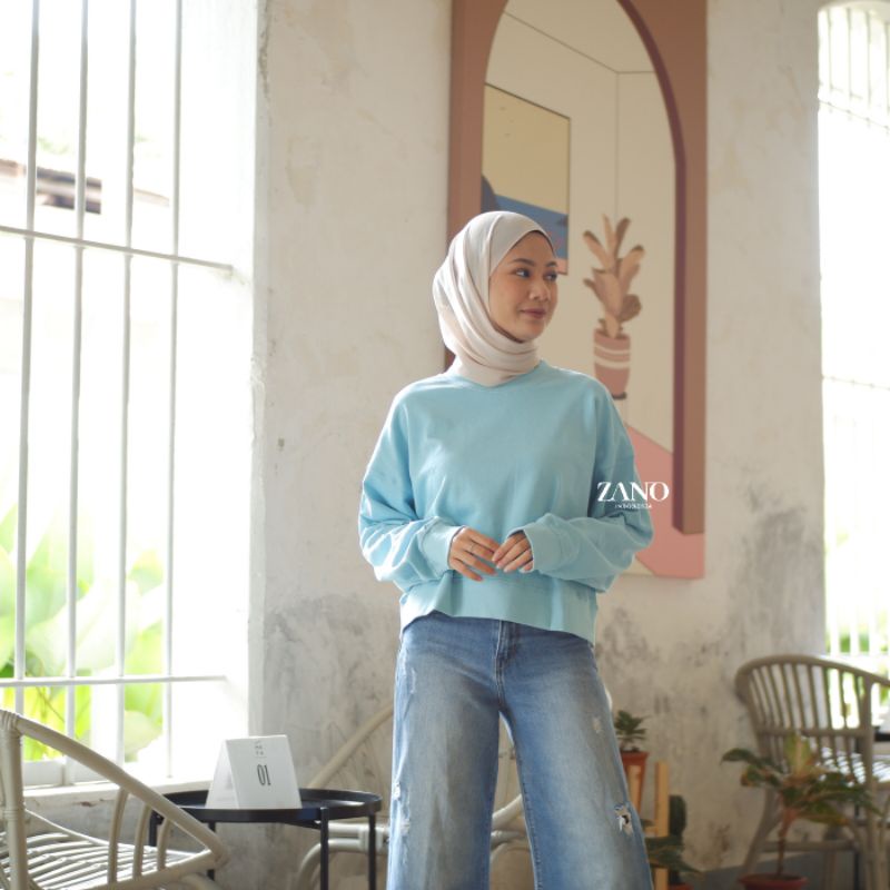 ZANO BASICS Sweater Crop Blue Love