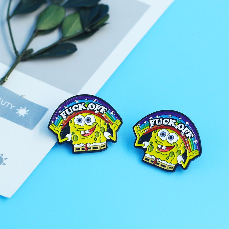 Bros Pin Enamel Bentuk Spongebob Warna Pelangi