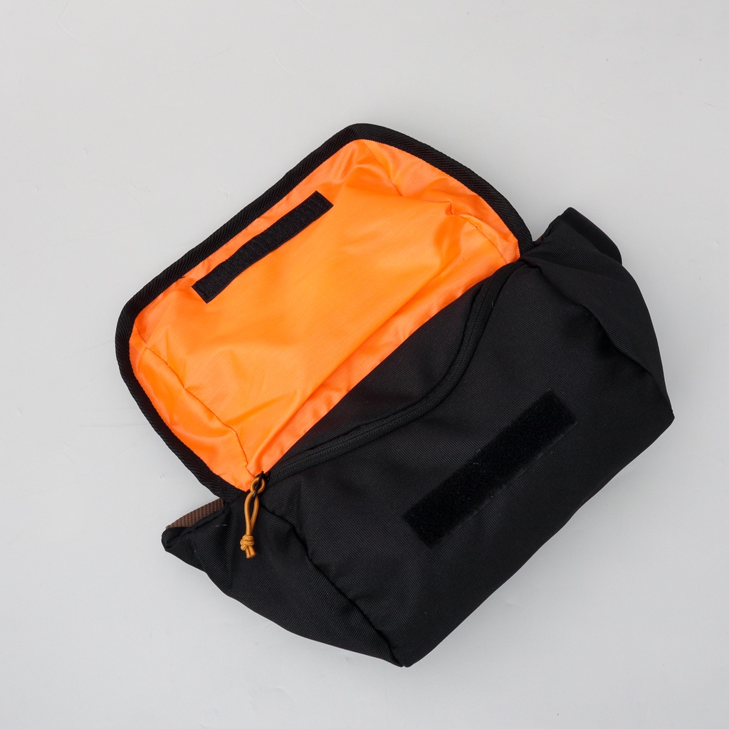 ANT PROJECT - Waistbag Pria ZENON BLACK