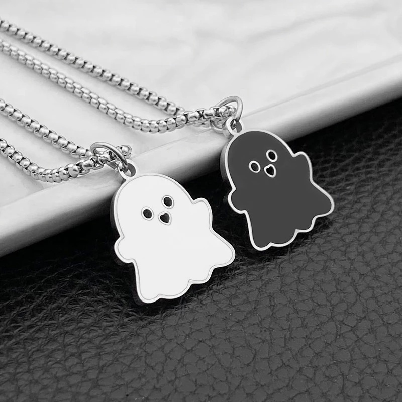 Kalung Klavikula Desain Hantu Warna Hitam Putih Gaya Hip Hop Untuk Pasangan