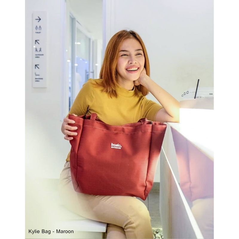 Totebag Wanita Polos / Totebag Premium / Tas Tenteng Kylie by Gotosovie