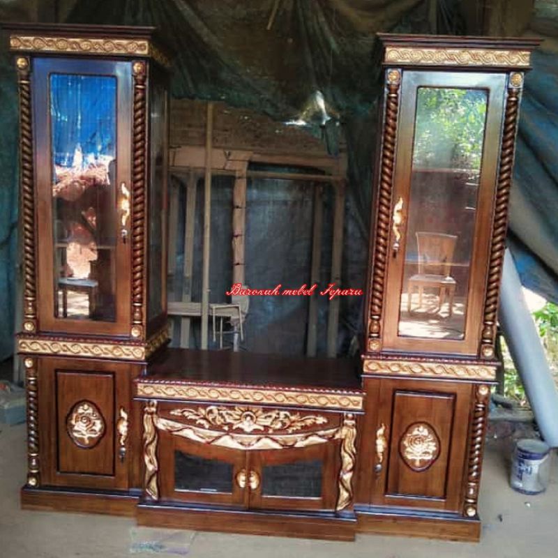 Bufet TV Pisah Jati 2meter Plus Finishing ukir jepara