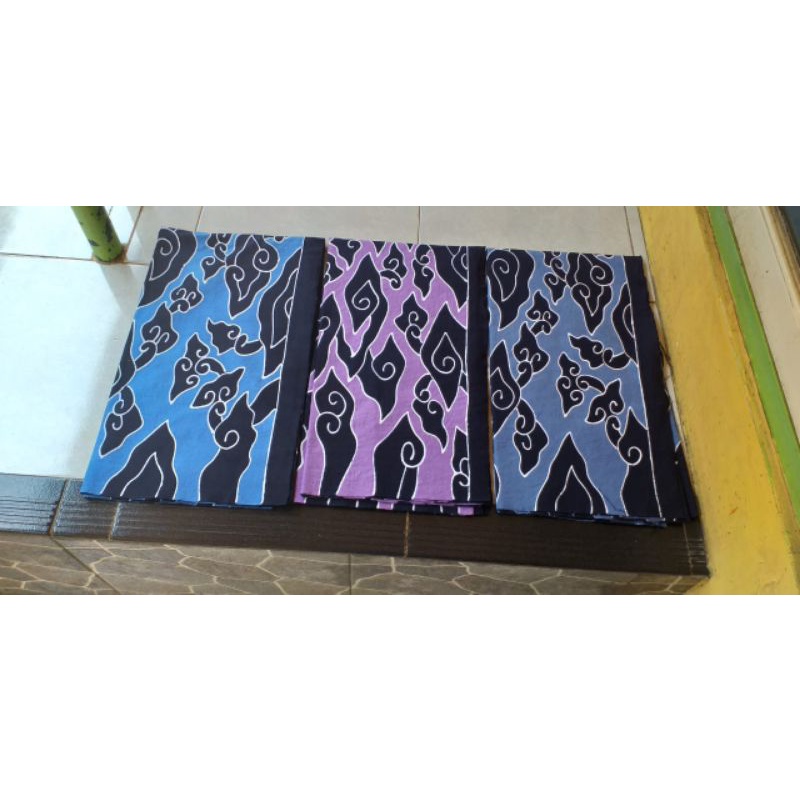 batik tulis Mega mendung