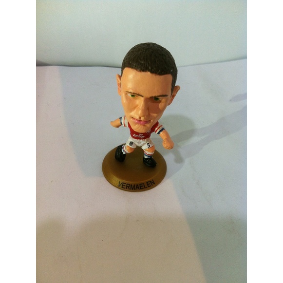Soccerstarz. 2012-13 Arsenal - Thomas Vermaelen Home No. 5. Gold SOC019 by CREATIVE DISTRIBUTION LTD
