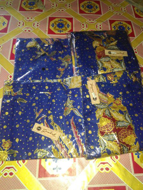 Tasyananu_batik Couple Mahkota Family Biru