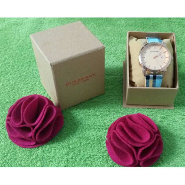 Jam tangan wanita | Merk Burberry | OOTD | Jam tangan keren