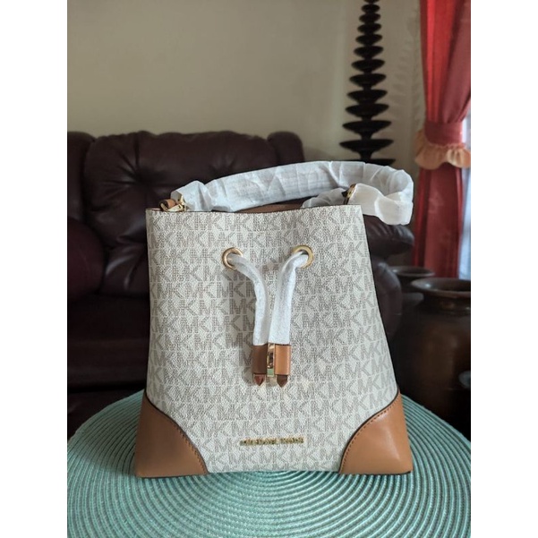 mk mercer gallery XS sign vanilla brown