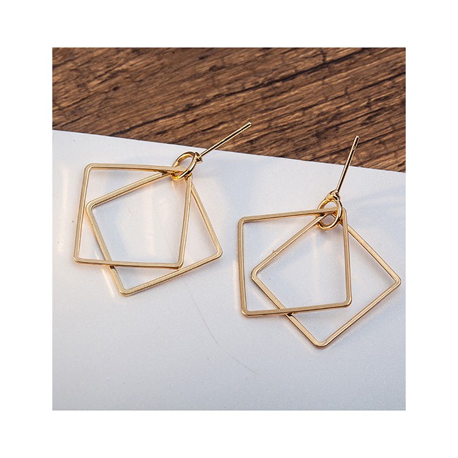 LRC Anting Tusuk Elegant Silver Color Square Shape Decorated Pure Color Earrings