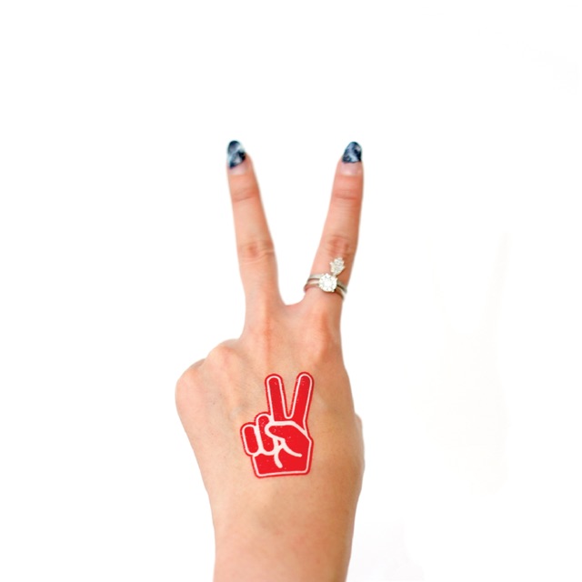 

POTATOO Peace hand Temporary Tatto Sticker