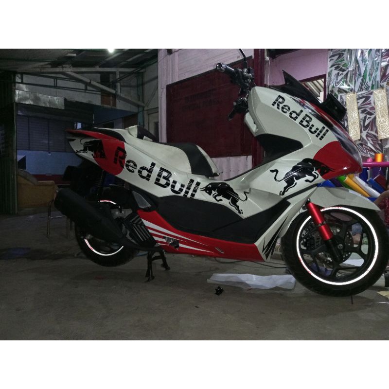 stiker cutting Redbull PCX