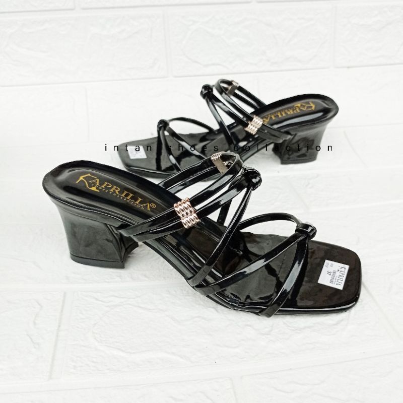 Sandal weedges RM-02/Sandal pesta/sandal casual/sandal terbaru/sandal hak tahu/high heels