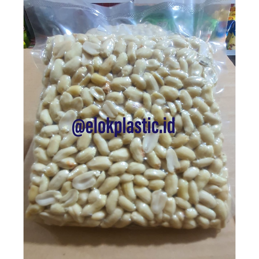 

Kacang Tanah Kupas Kemasan Repack 1 kg