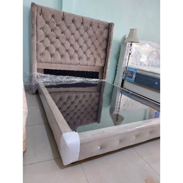 SET Divan + Sandaran 160x200 American Style Bludru Mewah (Sandaran tinggi)