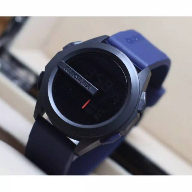 Jam tangan digital bulat