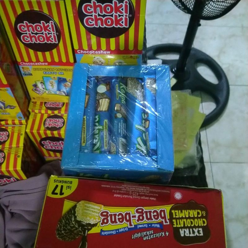 

1 box Klapa atau coki2 dan serok+undian