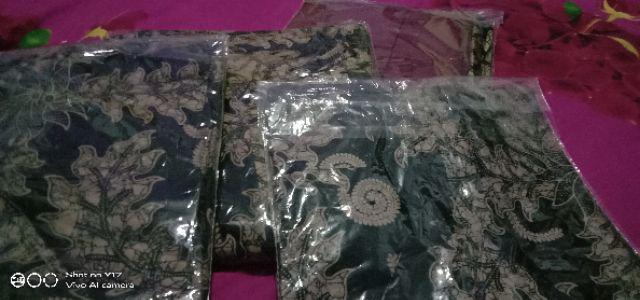 Baju Kemeja Batik Mangkubumi Semi Sutra Prada / High Quality Of Semi Sutra Batik.