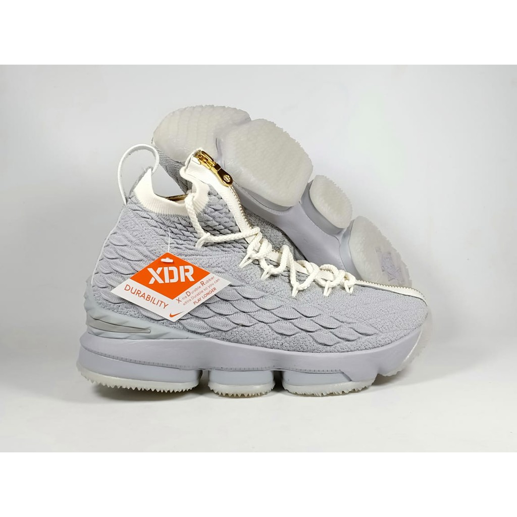 Sepatu Basket Nike Lebron 15 Cool Grey Gold