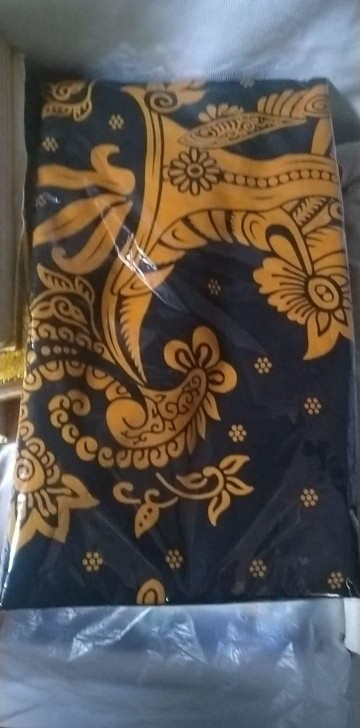 Kain Batik Solo (grounding) Motif Keris Warna Coklat