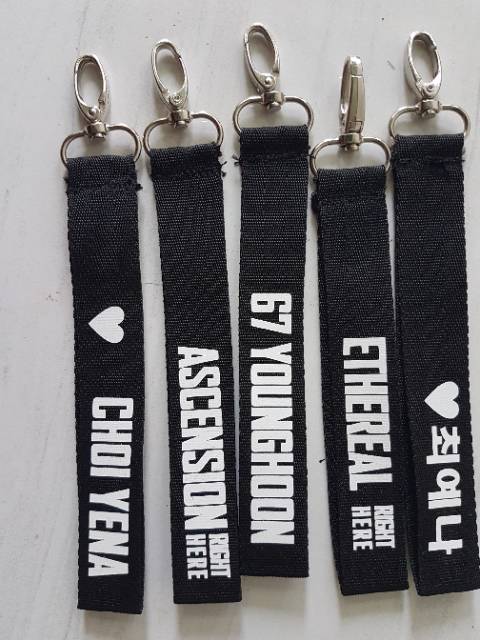 BTS GOT7 EXO WANNA ONE BLAKPINK SEVENTEEN NCT TWICE Strap kpop name keychain keyring lanyard custom