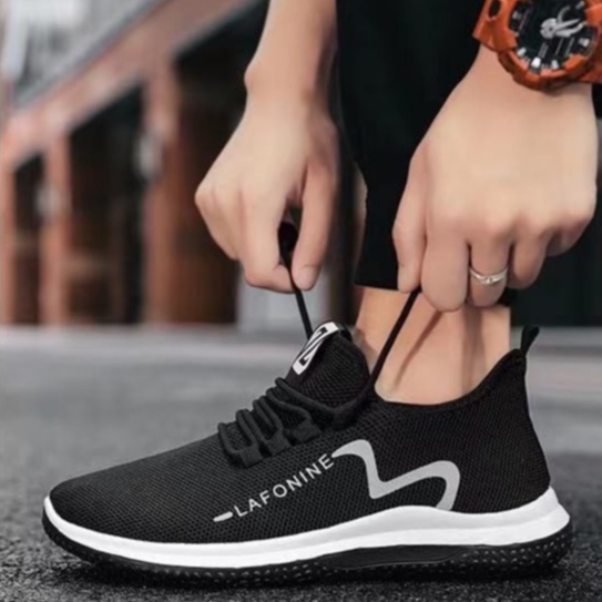 Sneakers Sepatu Pria Sepatu Olahraga Laki-lai Impor Sepatu Brand Sneakers Cowok SLIP ON Worth It - K39