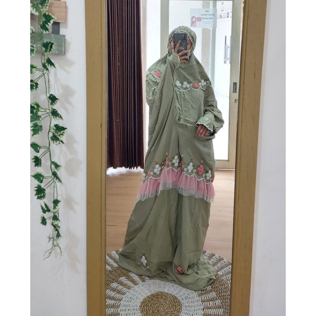 Mukenah sutra diamond