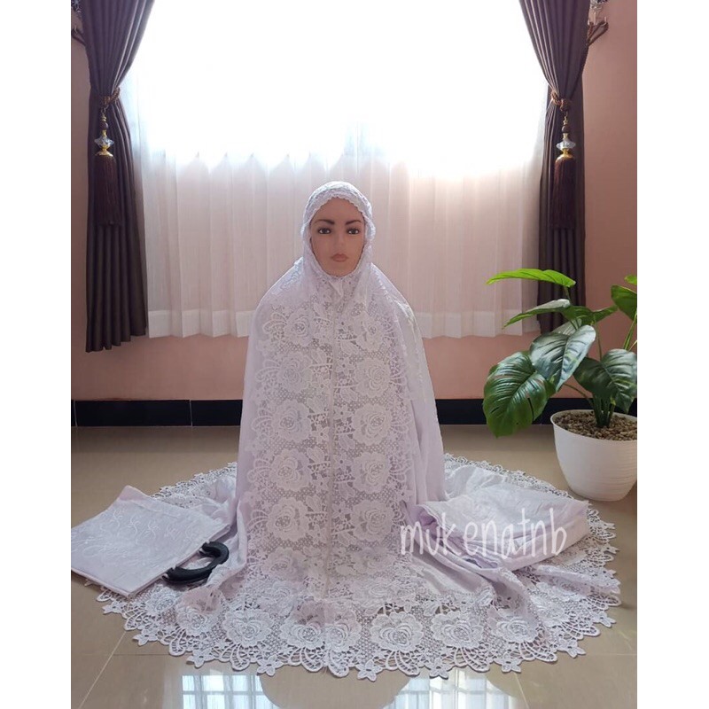 Mukena Prada Renda Mawar Putih