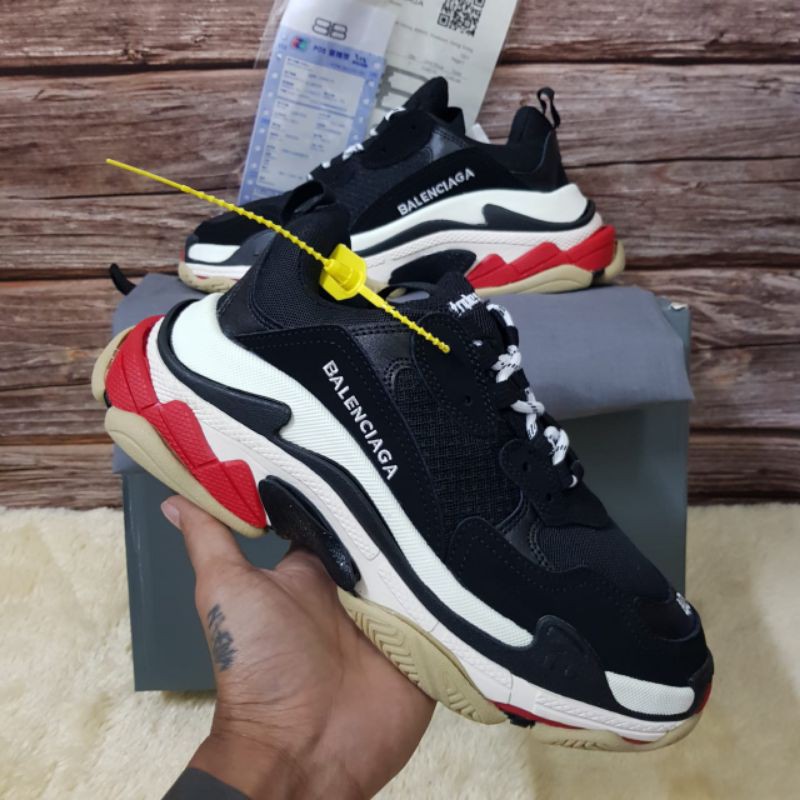 Balenciaga Triple S Black White