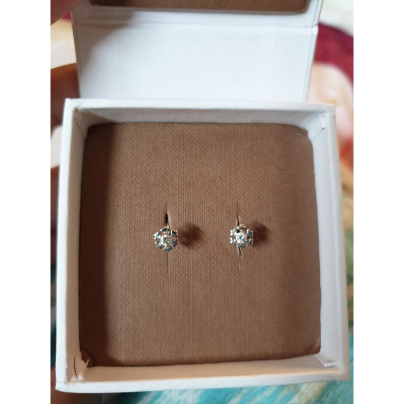 Little thing she wear snow whitegold (preloved)