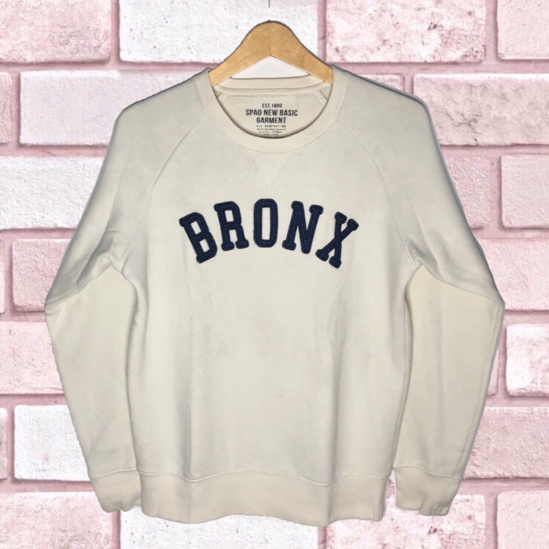 sweater putih tebal oversize thrift premium branded