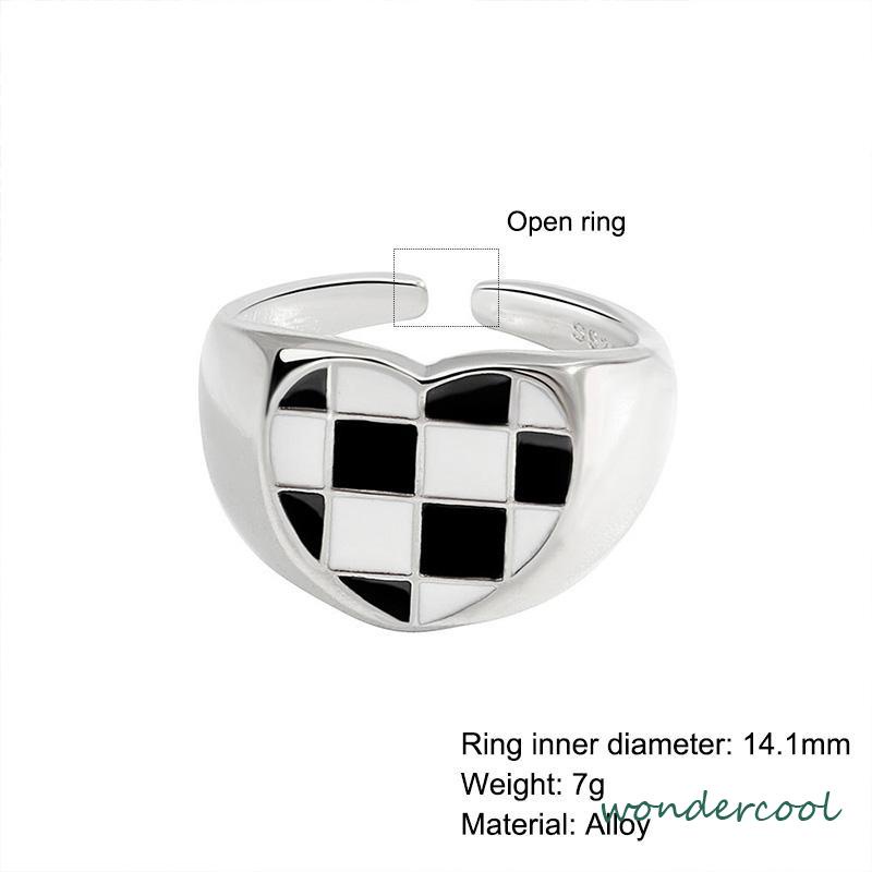 Cincin Kotak-kotak Geometris Cinta Hitam Dan Putih Cincin Fashion Wanita-Won