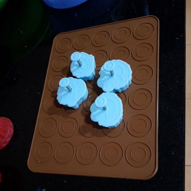 Fe❤30-cavity Macaron Silicone Mat - Alas Loyang Macaron - Macaroon Baking Mat - Cetakan Alas Baking