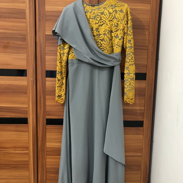 Preloved baju pesta gamis ivan gunawan for zoya  jual murah 250 aja