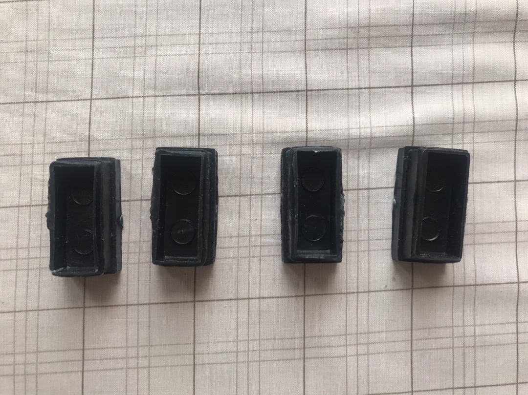 Kaki Plastik Hollow Kotak Alas Meja Dan Kursi 40 Mm X 20 Mm