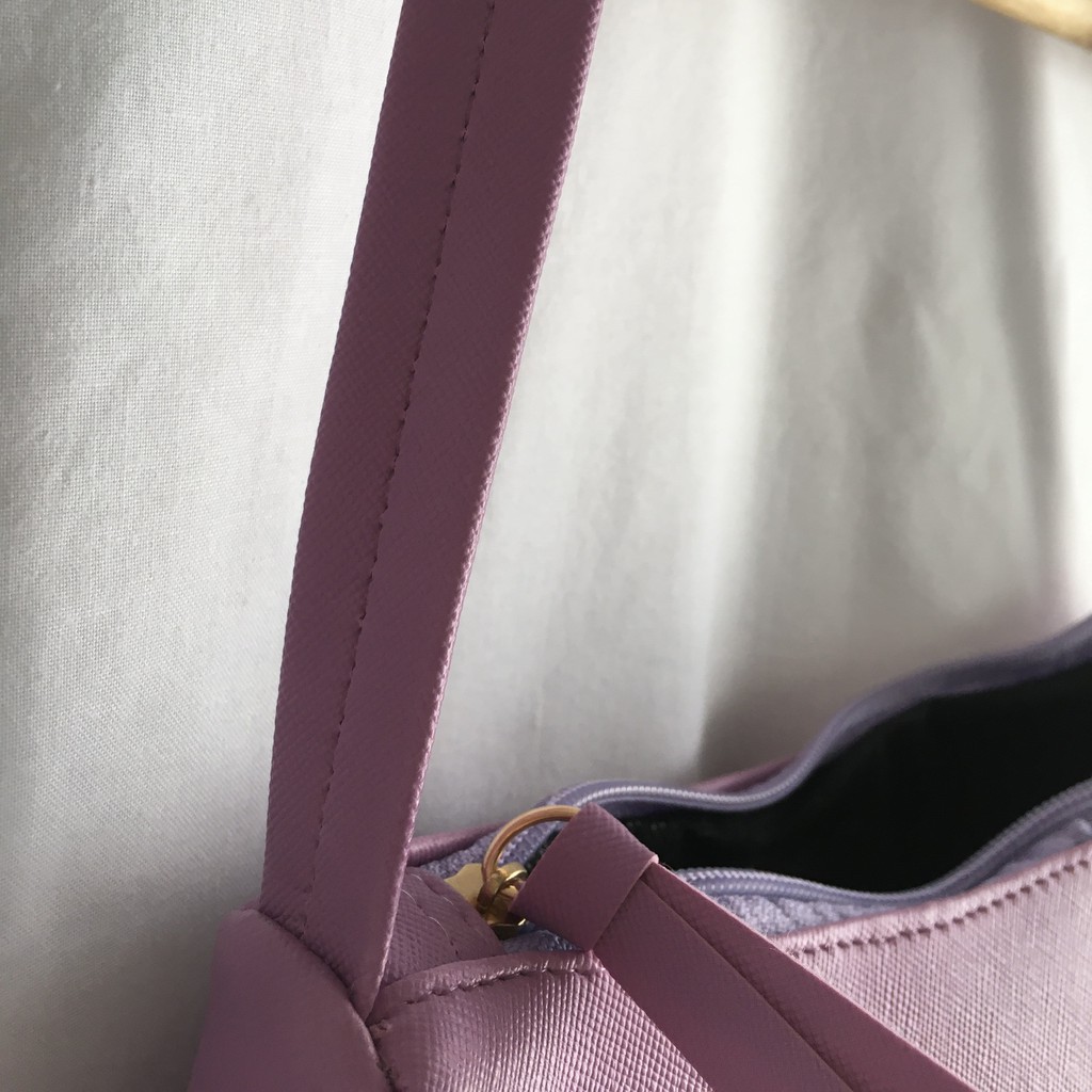 Baguette Bag in Lilac / Tas Wanita Handbag Tas Selempang Kulit