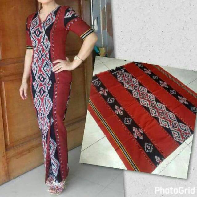 Blangket Tenun Motif Toraja Merah