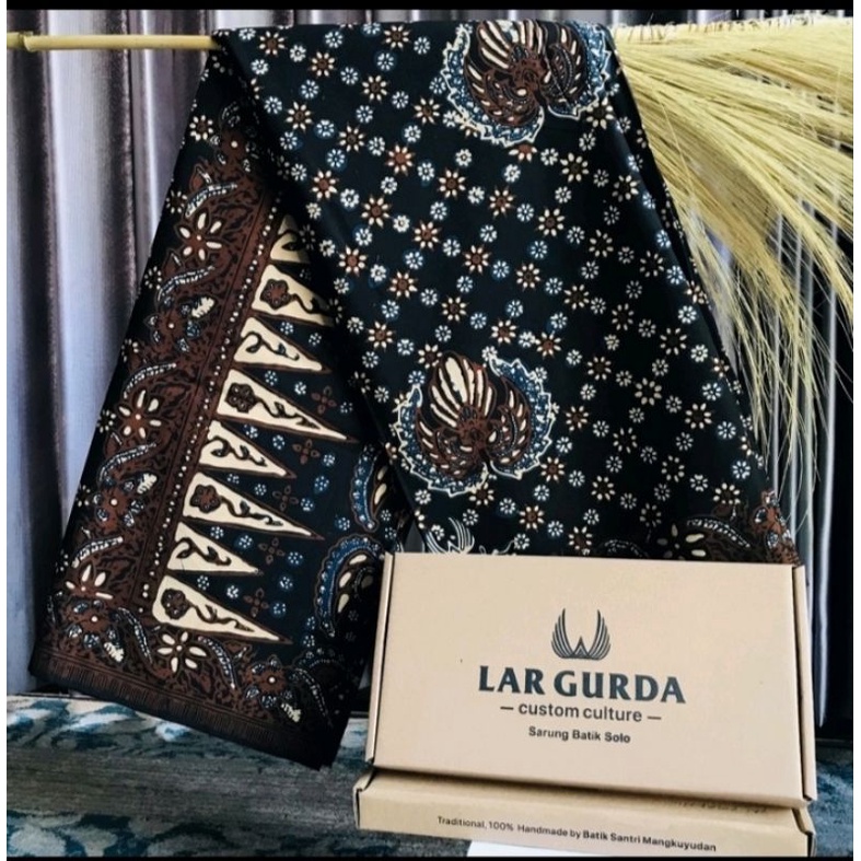Sarung Batik Tradisional LarGurda ~Lar Gurda Batik Indonesia~