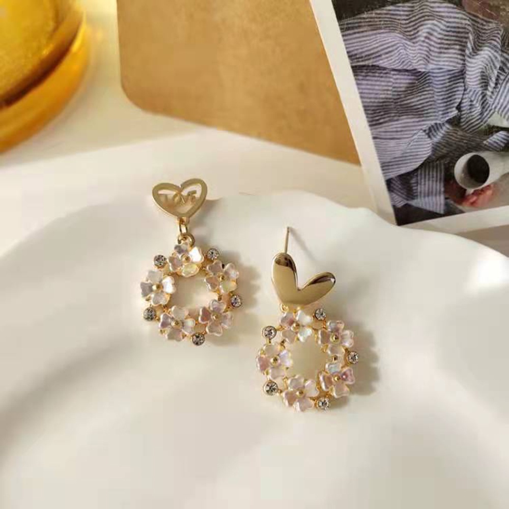 【COD Tangding】Anting Tusuk Gantung Asimetris Bentuk Hati / Bunga Untuk Wanita