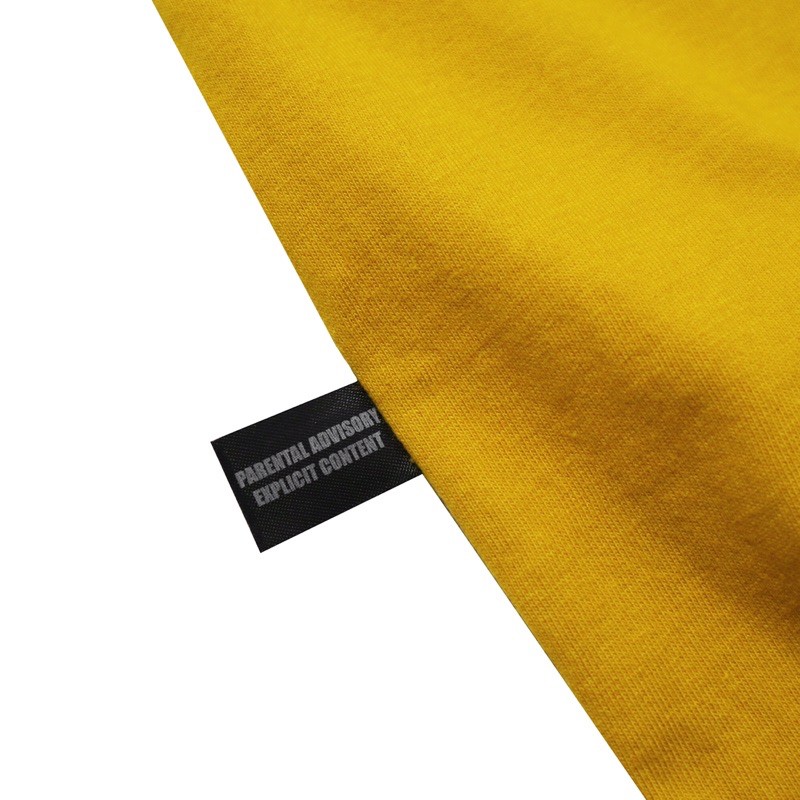 YESZY.MFG Tshirt Mustard Future Logo F. Black