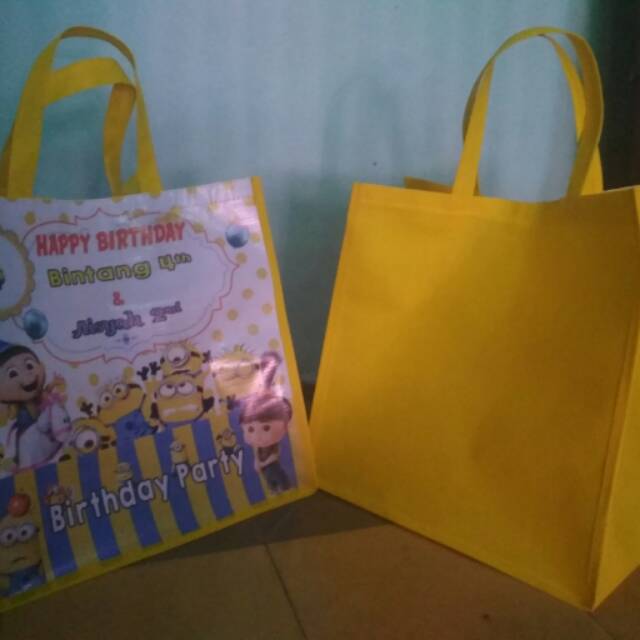 

Tas souvenir ultah anak model kotak Safa