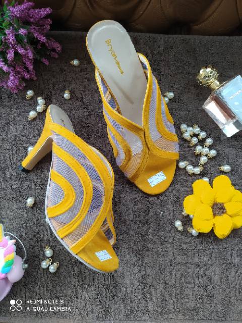 Bryan Carlise Heels 9cm Basic Jala Keong Basic Heels Unik Elegant Heels Runcing Suede Beludru