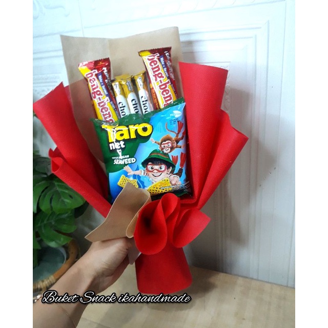 

Buket snack/ buket wisuda jajan Buket murah snack