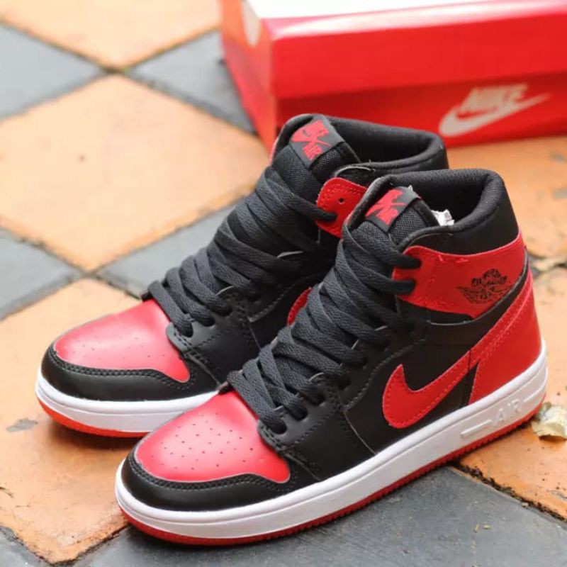 air jordan merah hitam