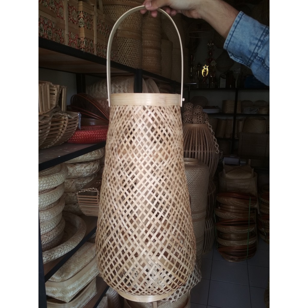 Kap Lampu Bambu Gantung Model Tangkai Ukuran Sedang
