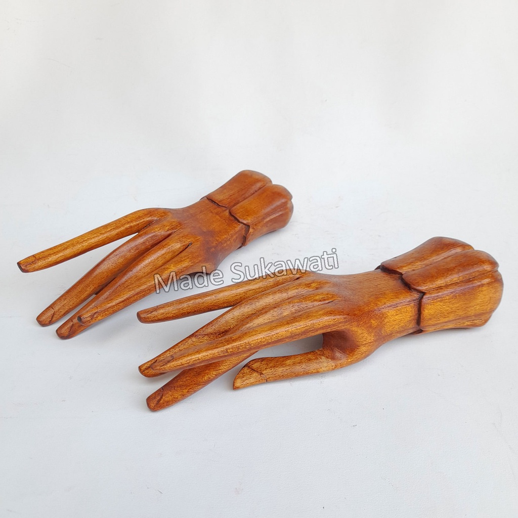 Patung sepasang tangan kayu berdiri kerajinan handmade Bali