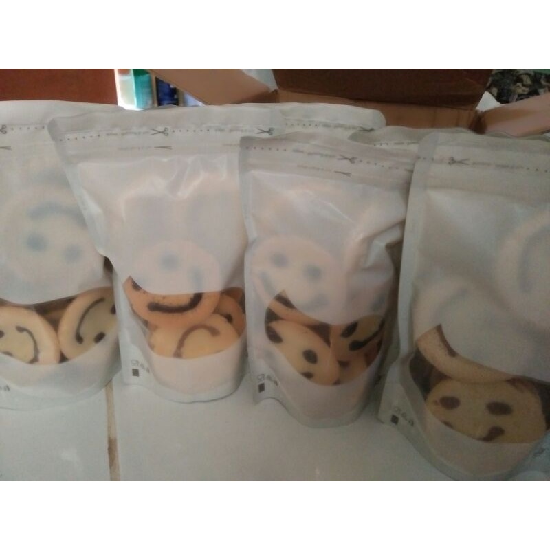 

bolu kering senyum