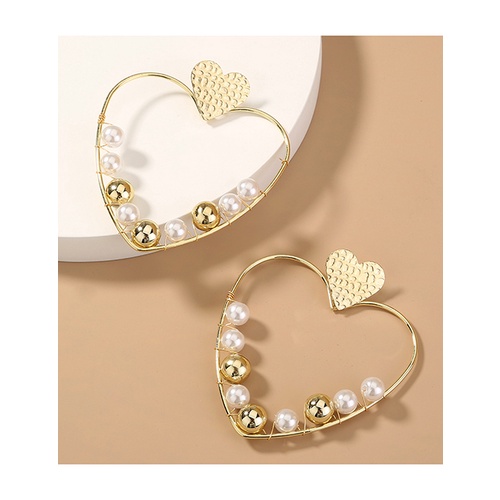 LRC Anting Tusuk Fashion Golden Love Pearl Alloy Stud Earrings P57480