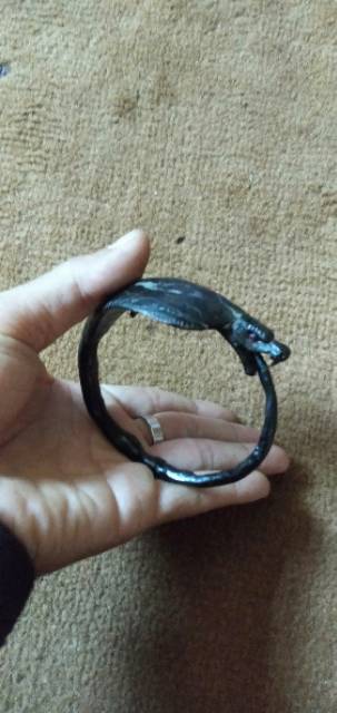 Gelang akar bahar hitam ukir cobra